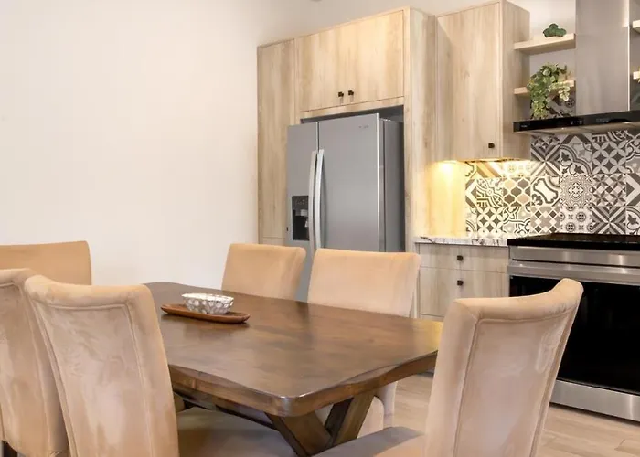 Stunning 2br - 5 Min To Apartamento *