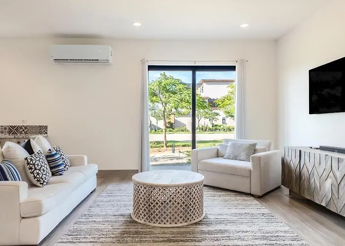 Stunning 2br - 5 Min To Apartamento *